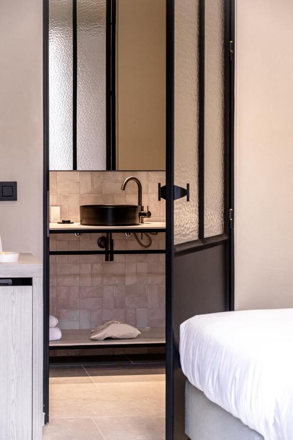 T Hotel *